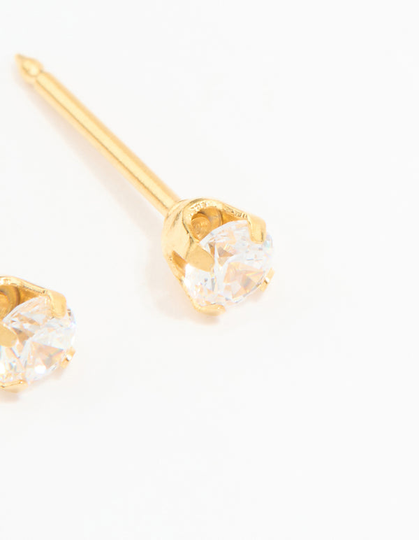 Highlighting 24K gold plated surgical stainless steel 3MM cubic zirconia piercing stud with clear gemstone and prong setting post detail view