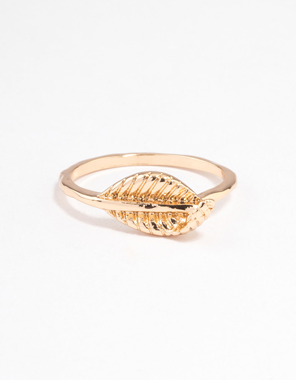Gold Lovely Leaf Ring
