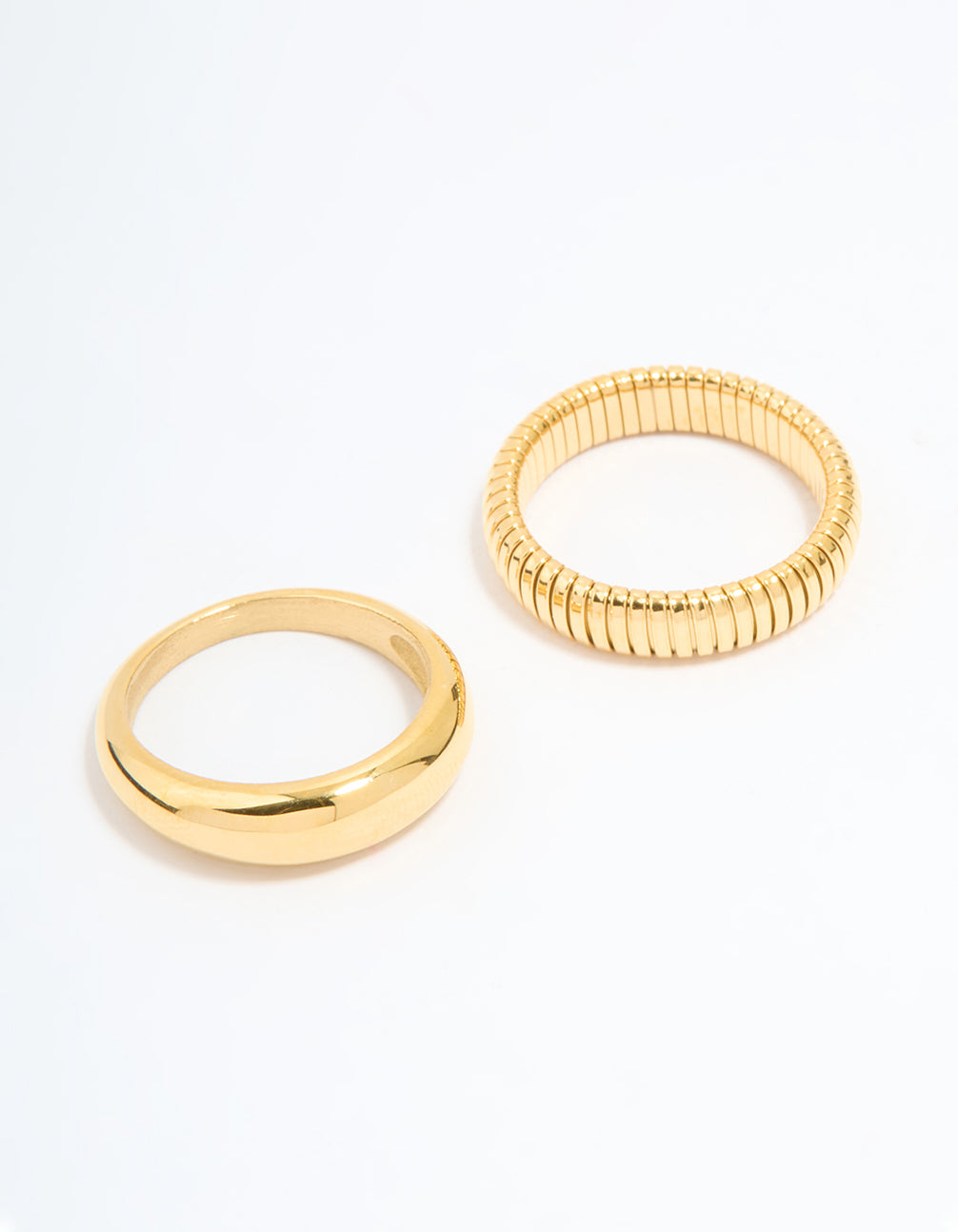 Showcasing waterproof gold plated stainless steel ridge and smooth rings in a 2-pack front view