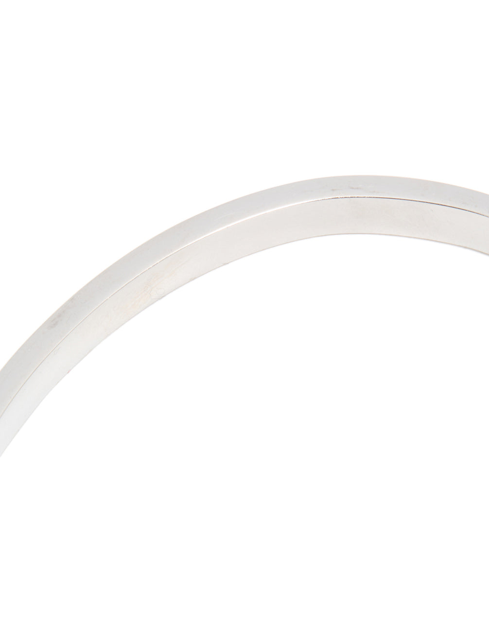 Crafted from waterproof stainless steel diamante hinged bangle in silver close up view