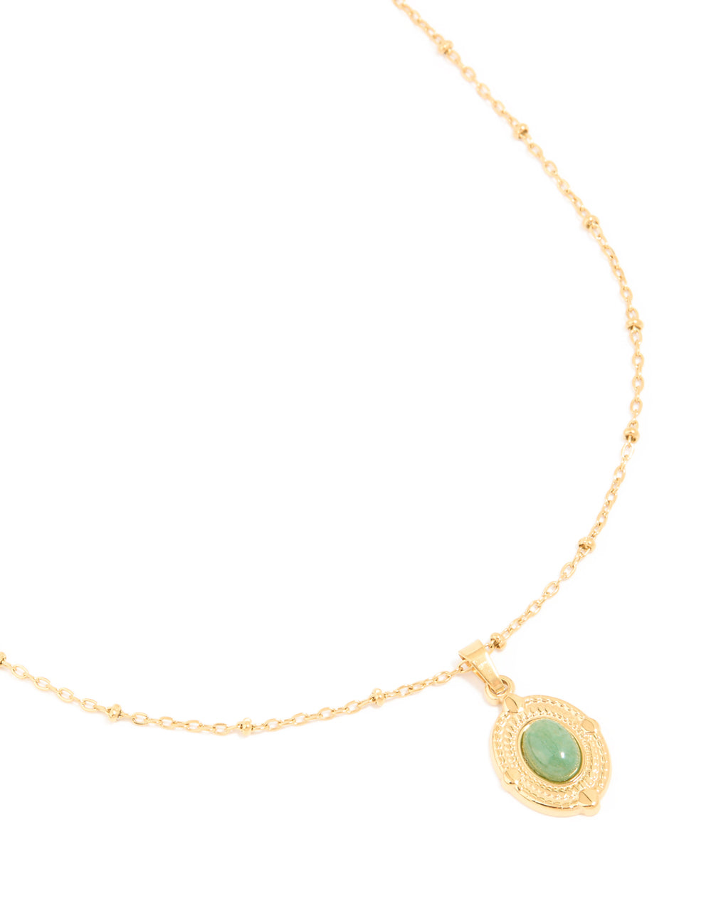 Discover this waterproof boho necklace in gold plated stainless steel pendant with green semi precious stone and beaded chain close up view