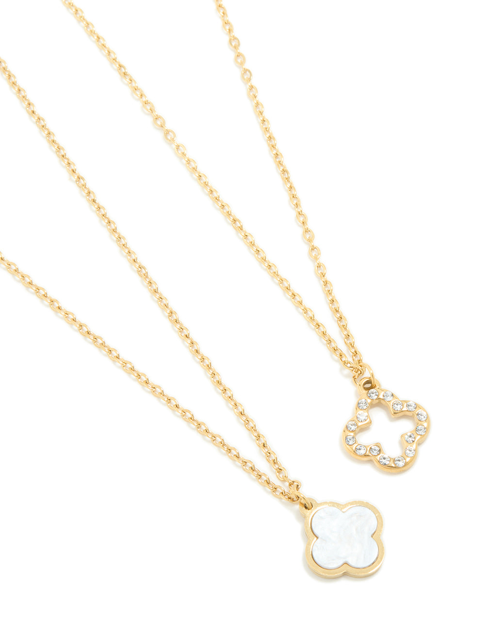 Discover waterproof gold plated stainless steel shell flower necklaces in a 2 pack featuring floral accents close up view