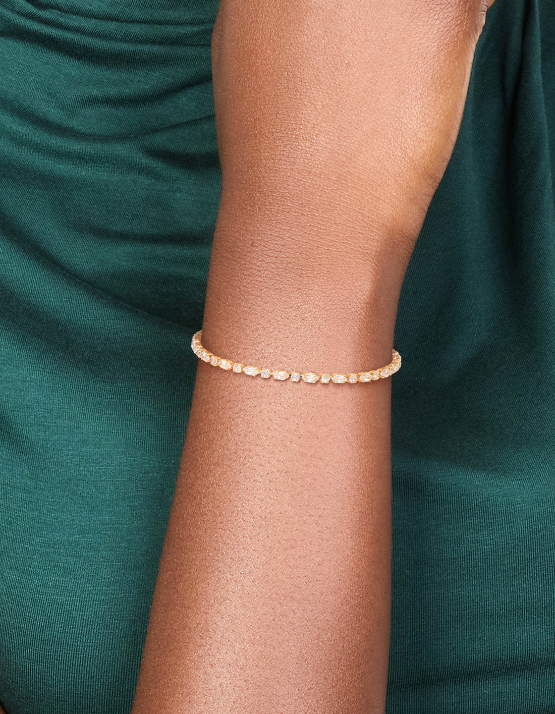 Gold Plated Cubic Zirconia Alternating Round & Oval Tennis Bracelet