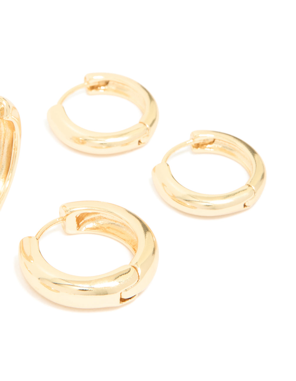 Detailed view of gold plated thick hoop earrings 3-pack showing closure mechanism