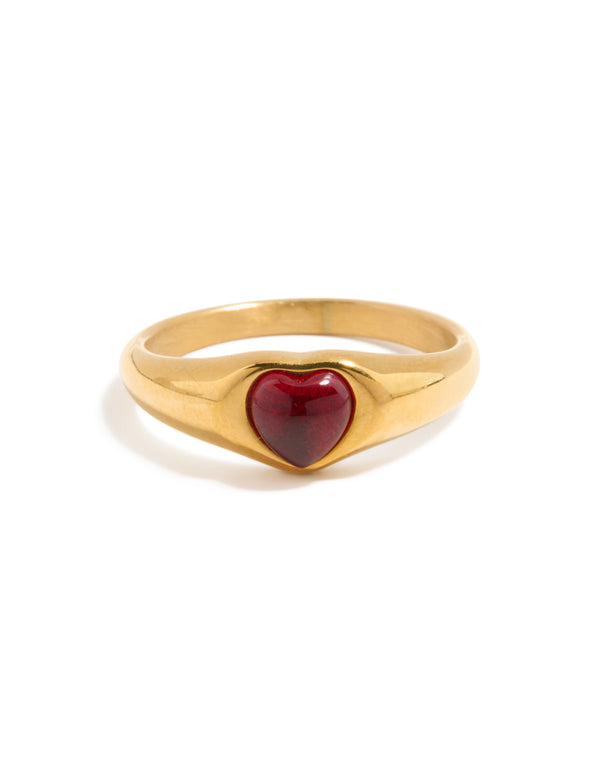 Charming waterproof gold plated stainless steel petite heart ring with crimson stone front view