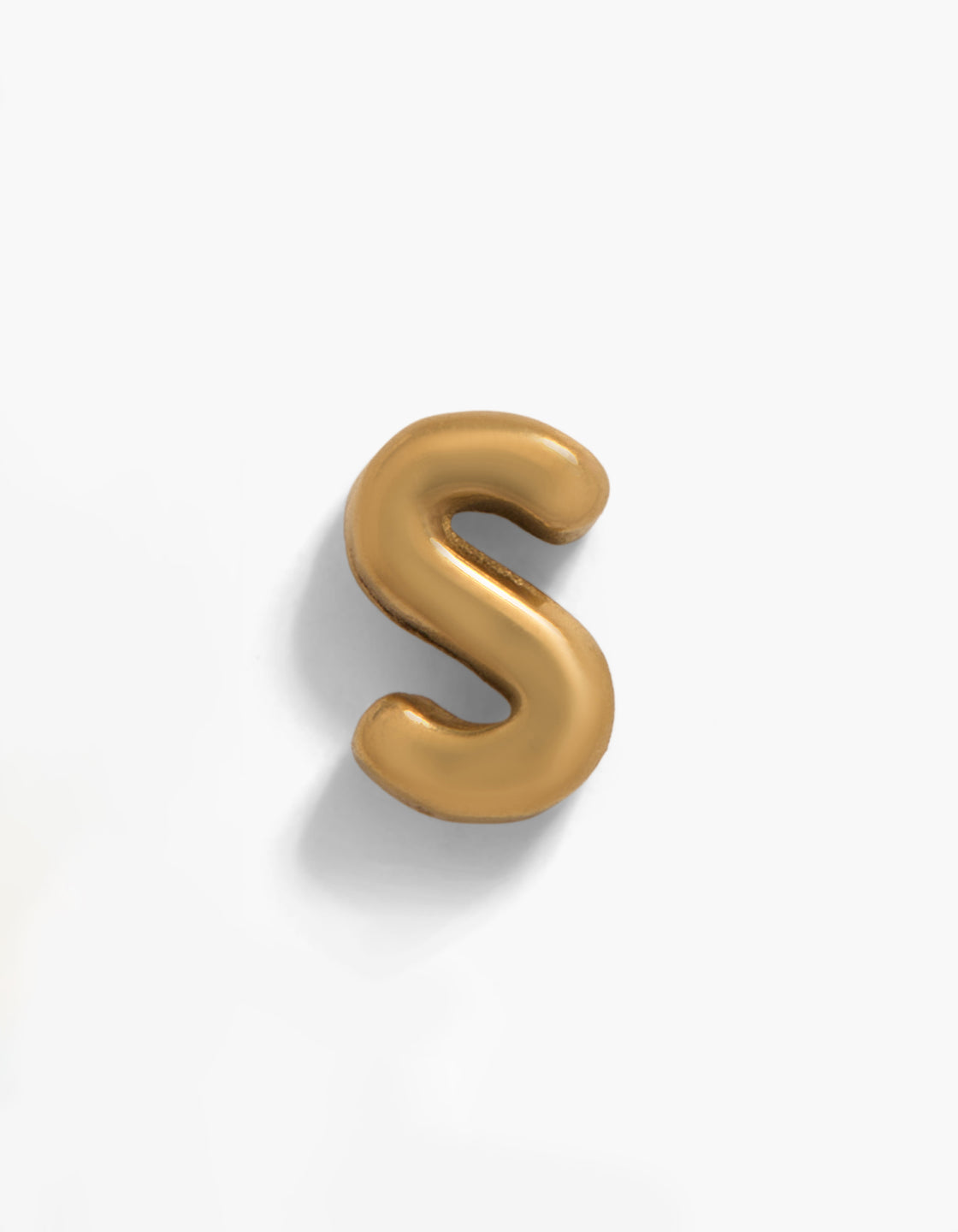 Featuring gold plated titanium letter S single threadless flat back stud with initial design front view