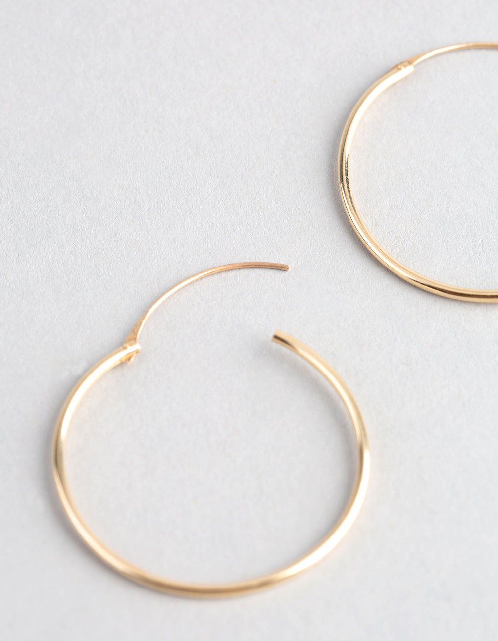9ct Gold 25mm Fine Hoop Earrings