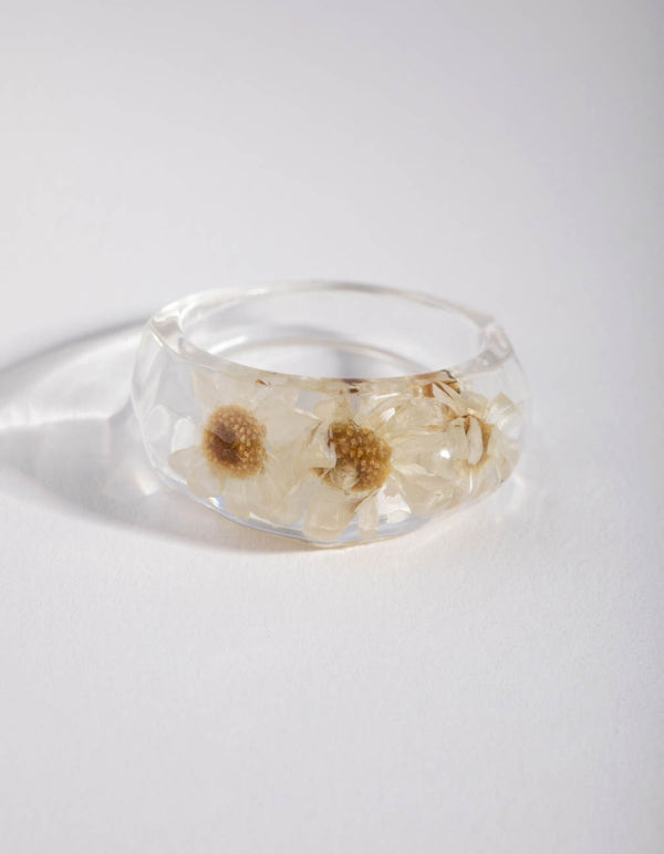 Plastic Daisy Ring