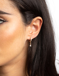 Gold Star Earrings with Cubic Zirconia - link has visual effect only