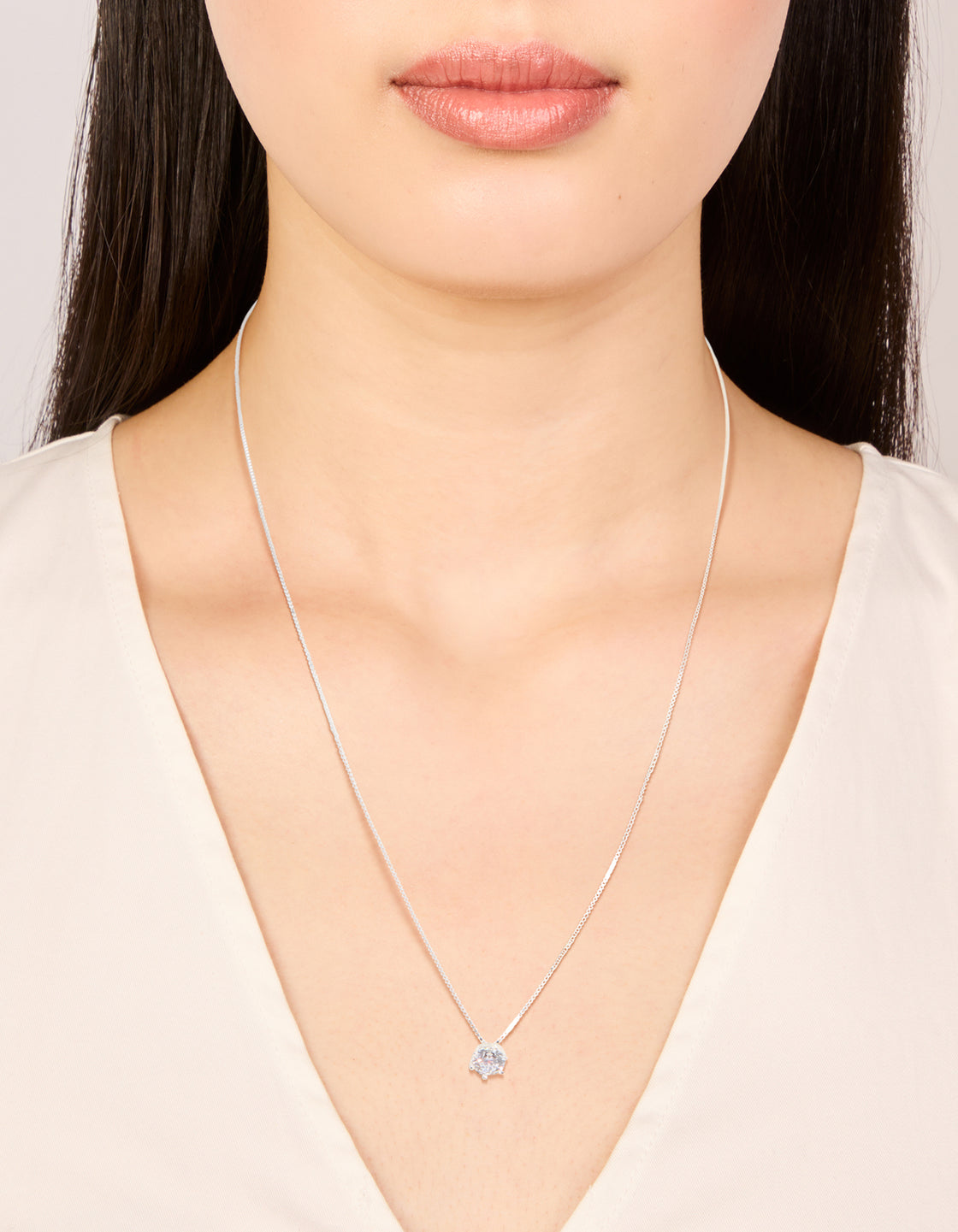 Sterling Silver Classic Claw Pendant Necklace