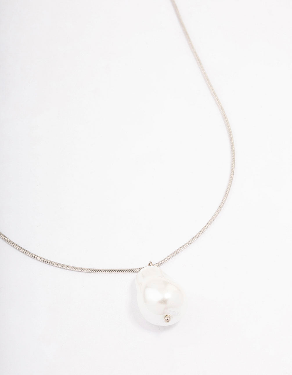Silver Snake Chain Pearl Pendant Necklace