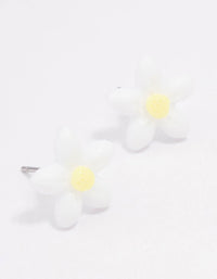 White Daisy Stud Earrings - link has visual effect only