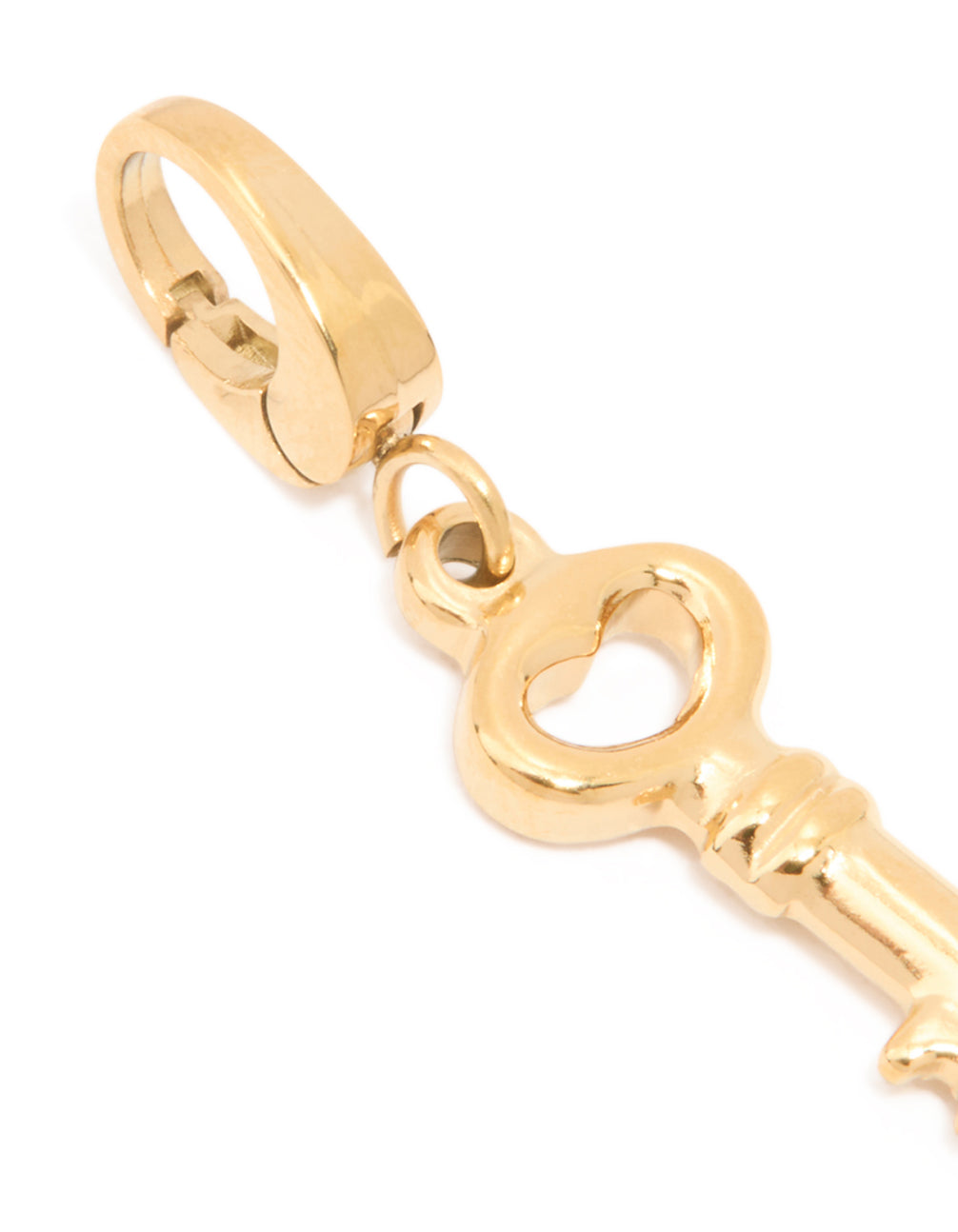 Highlighting a waterproof key charm with heart design in gold plated stainless steel clasp detail view