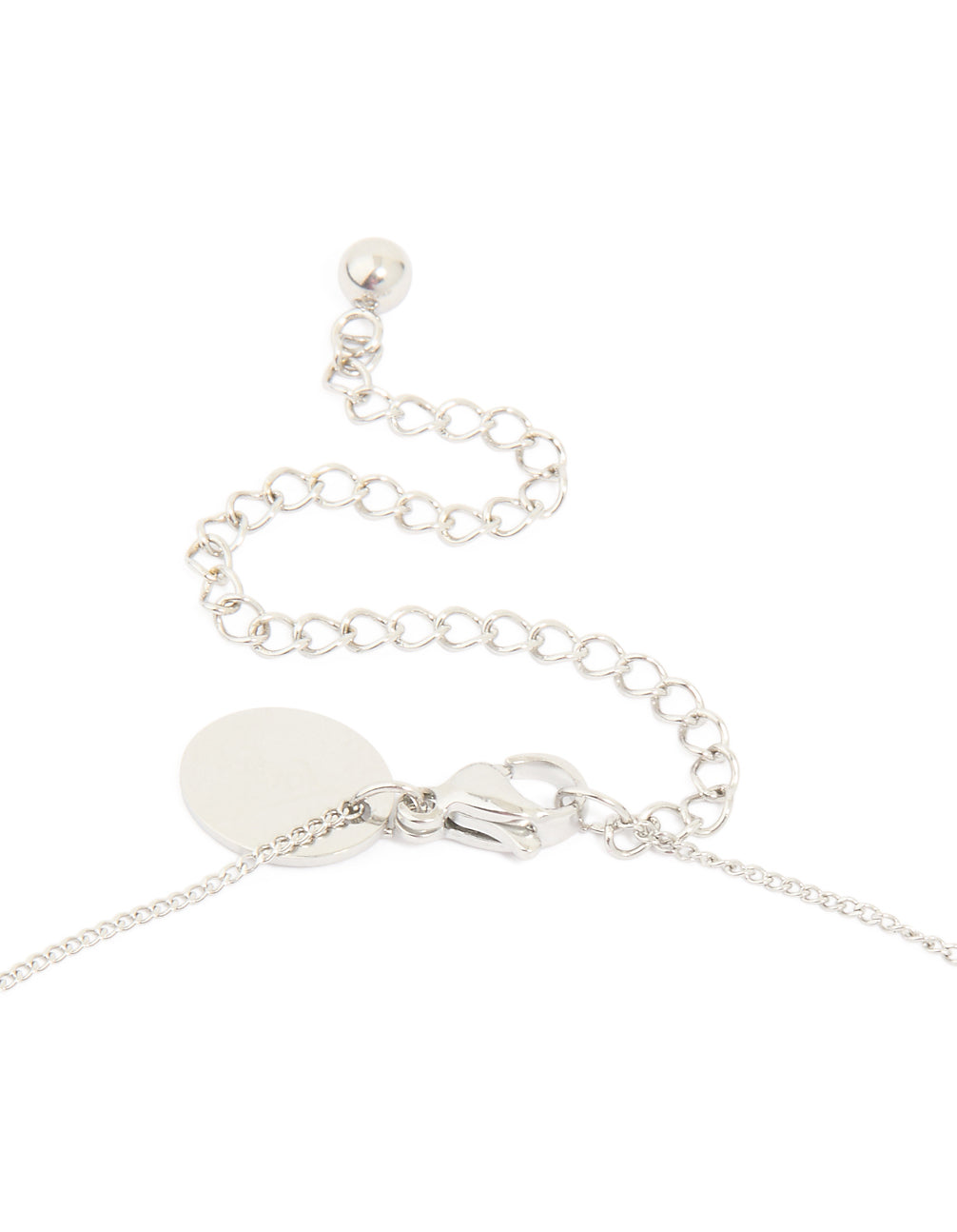 Highlighting the waterproof stainless steel freshwater pearl molten hoop centre pendant necklace with adjustable closure in silver and white clasp detail view