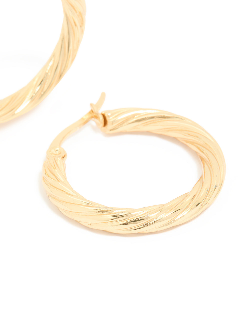 Highlighting waterproof gold plated stainless steel twisted medium hoop earrings post detail view