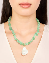 Gold Green Semi Precious Chip & Molten Pearl Necklace - link has visual effect only