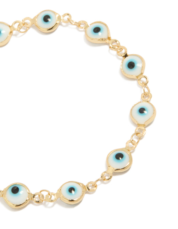 Crafted from gold plated brass, this evil eye chain bracelet with statement style close up view