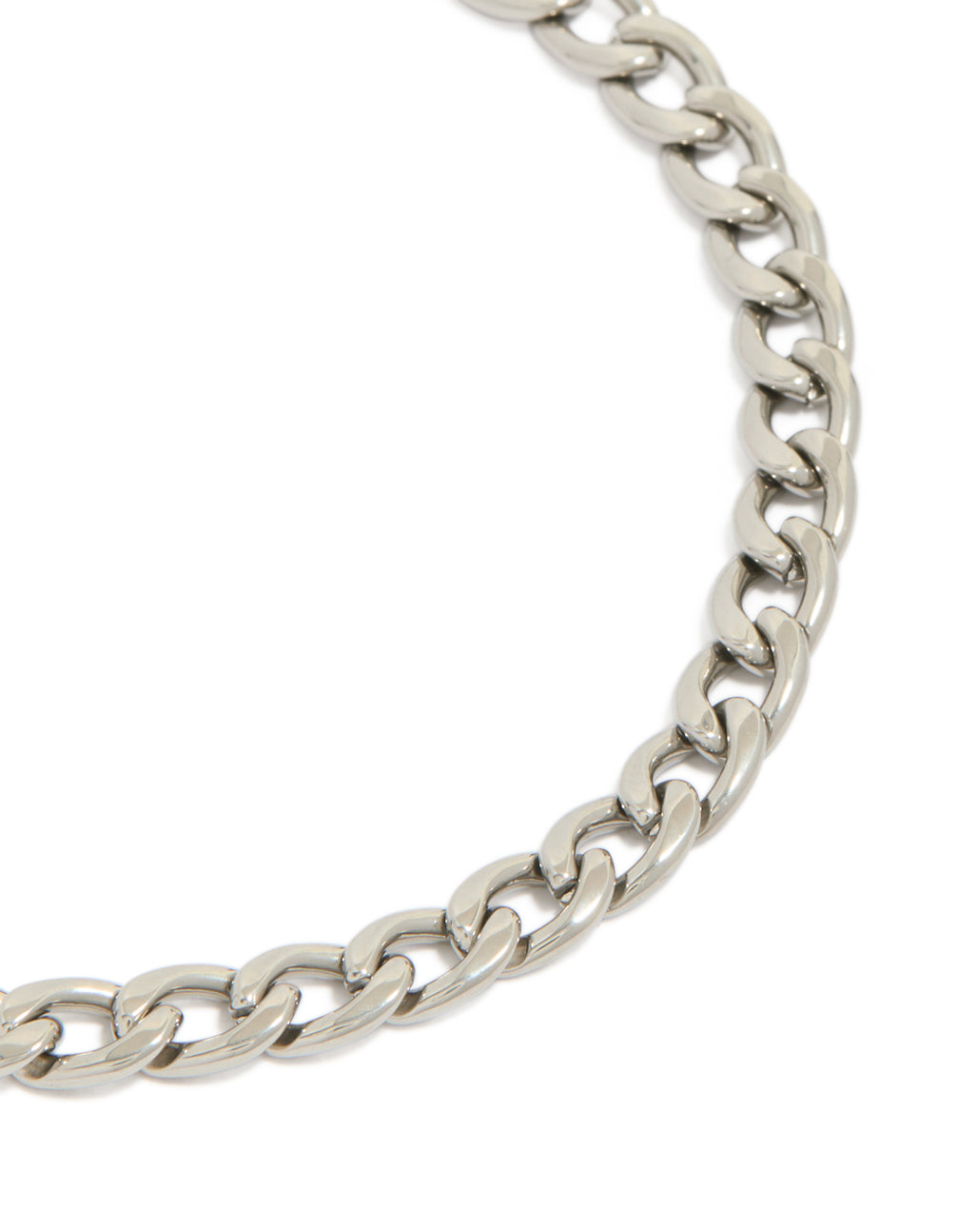 Designed with waterproof stainless steel, this mens classic curb chain bracelet in silver close up view