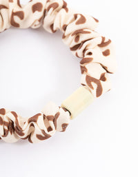 Brown Fabric Clamp Thin Scrunchie - link has visual effect only