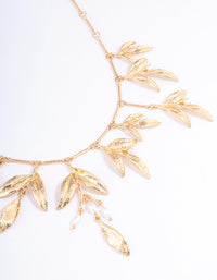 Gold Dainty Leaf & Pearl Necklace - link has visual effect only